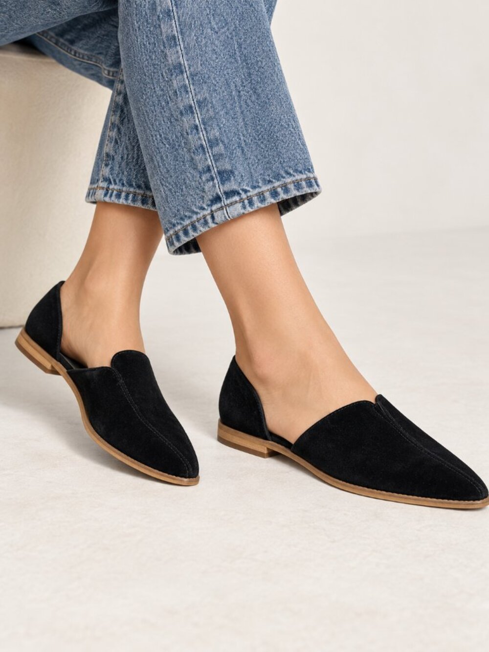 Frye Black Suede Slip On Flats Womens 7.5 Leather Comfort Shoes Pointed Toe